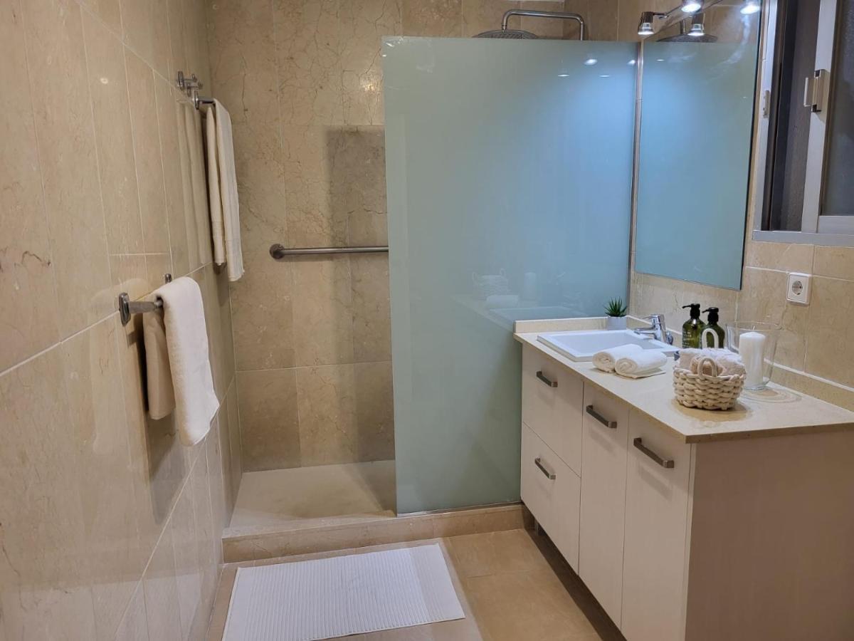 Cozy Apartment Next To Hard Rock Hotel Marbella Esterno foto