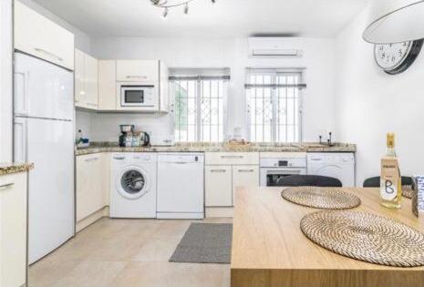 Cozy Apartment Next To Hard Rock Hotel Marbella Esterno foto